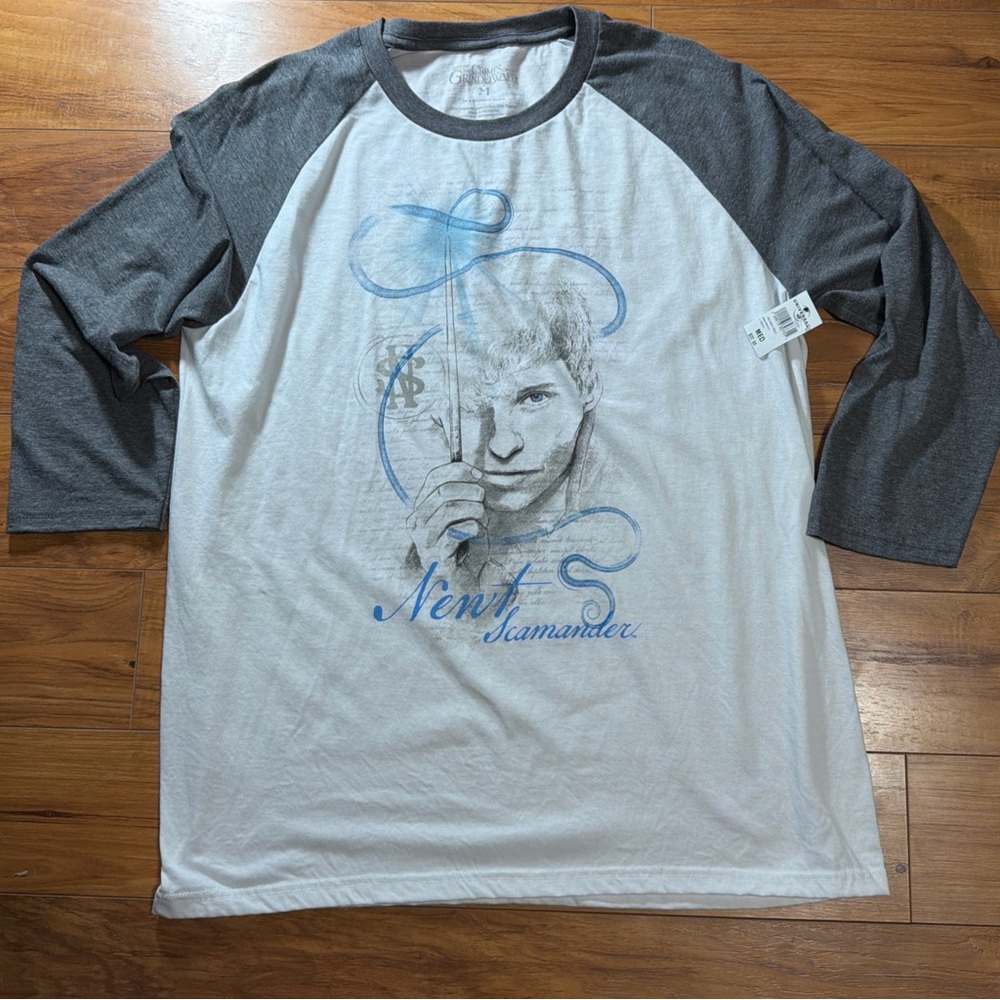 Fantastic beasts crimes of Grindelwald universal studios 3:5 sleeve shirt medium